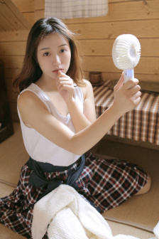 夜色撩人赵晟祁甜甜小说